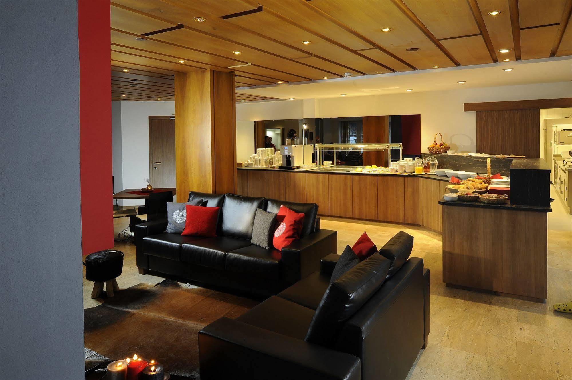 Hotel Kapeller อินส์บรุค ภายนอก รูปภาพ